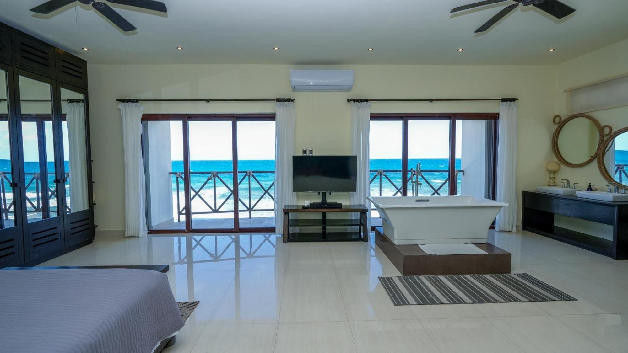 Casa Javi- Ocean Front Located Mid Isla Mujeres 빌라 외부 사진